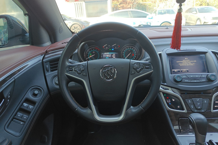 别克 君越 2014款 2.0T SIDI 精英技术型中控内饰13