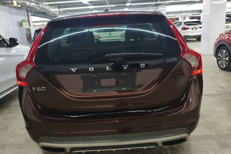 沃尔沃V60 2016款 Cross Country T6 AWD车身外观6004