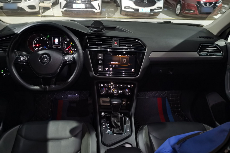 大众 途观L 2018款 改款 330TSI 自动两驱豪华版中控内饰12