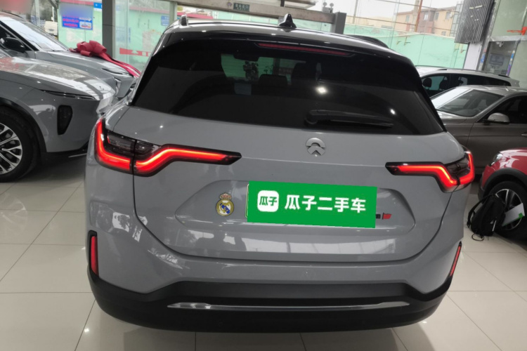 蔚来ES6 2020款 420KM 运动版车身外观6