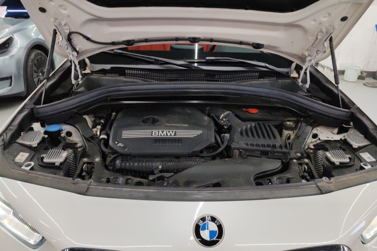 宝马X2 2020款 sDrive25i 领先型M运动套装局部细节24