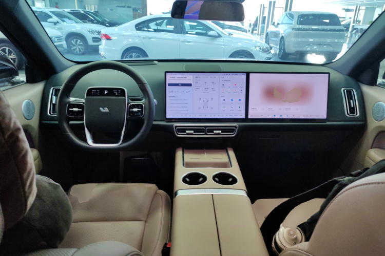 理想汽车 理想L6 2025款 Pro 智能焕新版中控内饰12