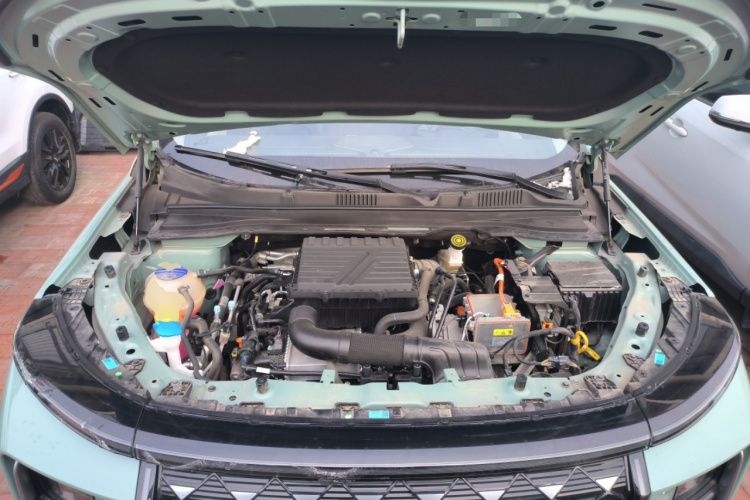 捷途山海L9 2024款 1.5TD 2DHT Max 7座机舱底盘24