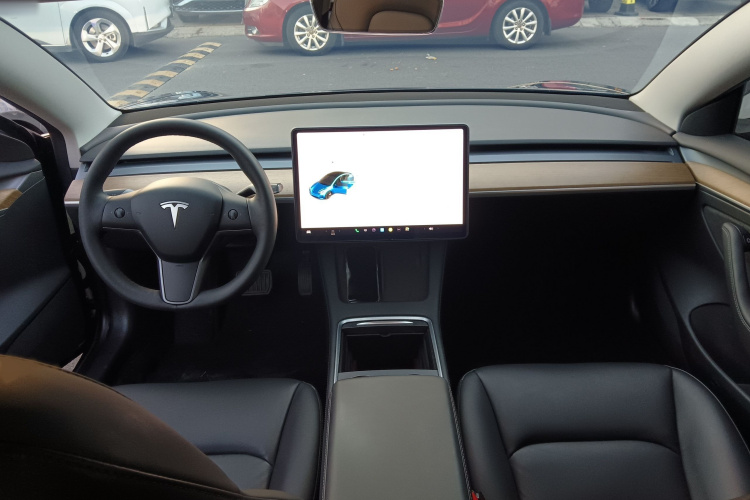 特斯拉 Model 3 2021款 标准续航后驱升级版中控内饰7002