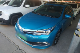 丰田 卡罗拉双擎E+ 2019款 1.8L E-CVT豪华版