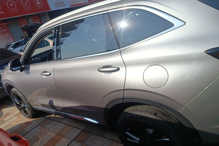 哈弗H6 2021款 第三代 2.0T 自动两驱Max车身外观4