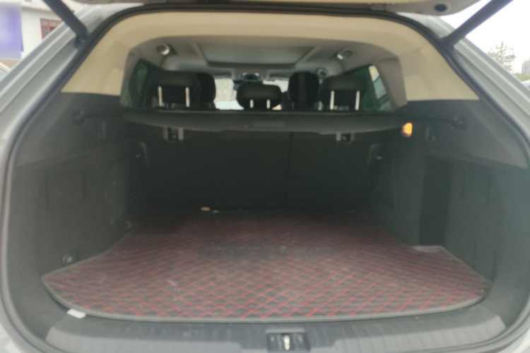 星途凌云 2021款 400T 两驱星尊版机舱底盘23