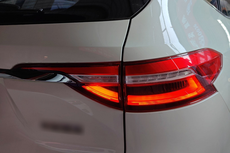 哈弗F7 2019款 2.0T 四驱i悦 国V车身外观6006