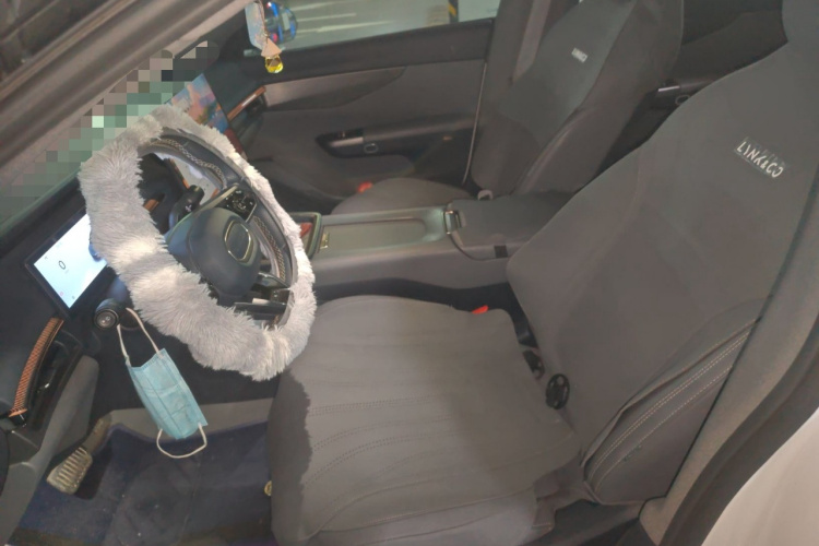 领克07 2024款 EM-P 126长续航 Pro中控内饰19