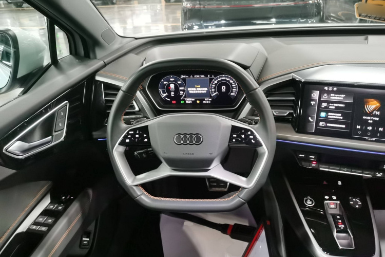 奥迪Q4 e-tron 2024款 40 e-tron 创行版中控内饰13