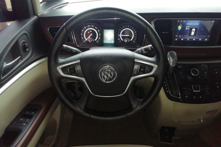 别克GL8 2018款 28T 豪华型 国VI中控内饰13