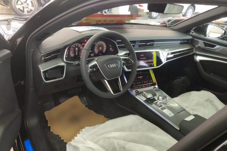 奥迪A6L 2025款 改款 45 TFSI 臻选动感型中控内饰12