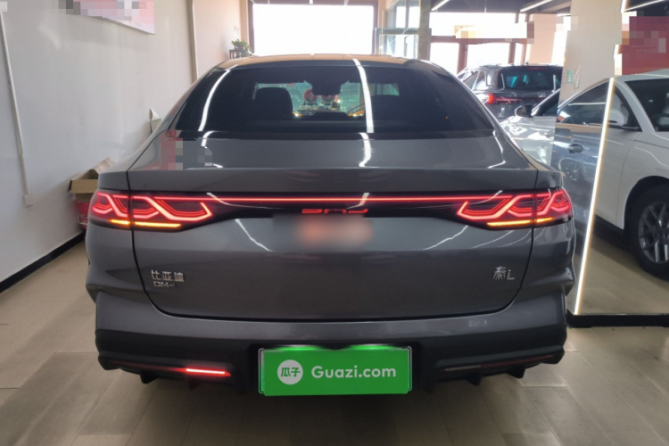 比亚迪 秦L 2024款 DM-i 120KM超越型车身外观6