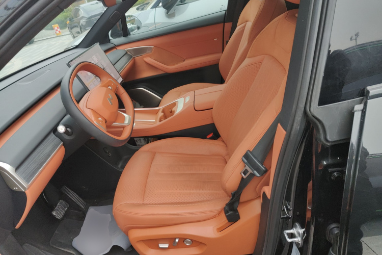 乐道L60 2024款 60kWh 后驱版中控内饰19