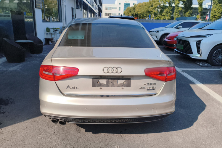 奥迪A4L 2016款 45 TFSI quattro个性运动型车身外观6004