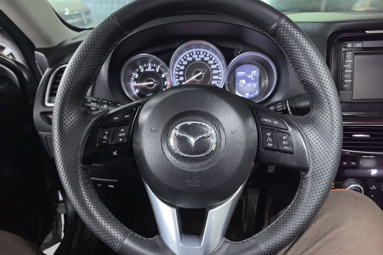 马自达 阿特兹 2014款 2.0L 蓝天豪华版局部细节13