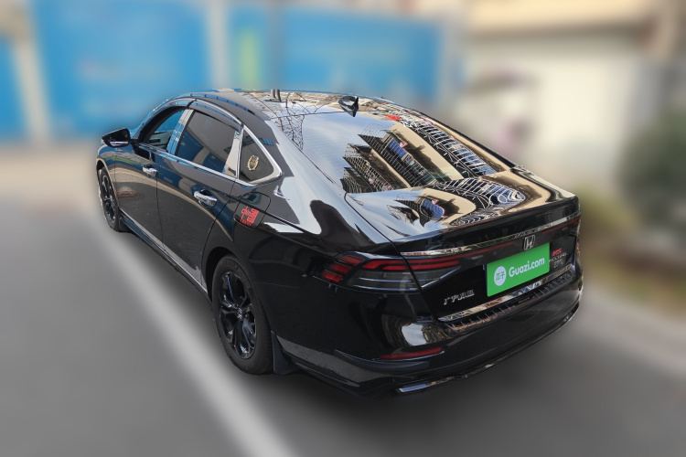 本田 雅阁 2025款 260TURBO 豪华版车身外观5