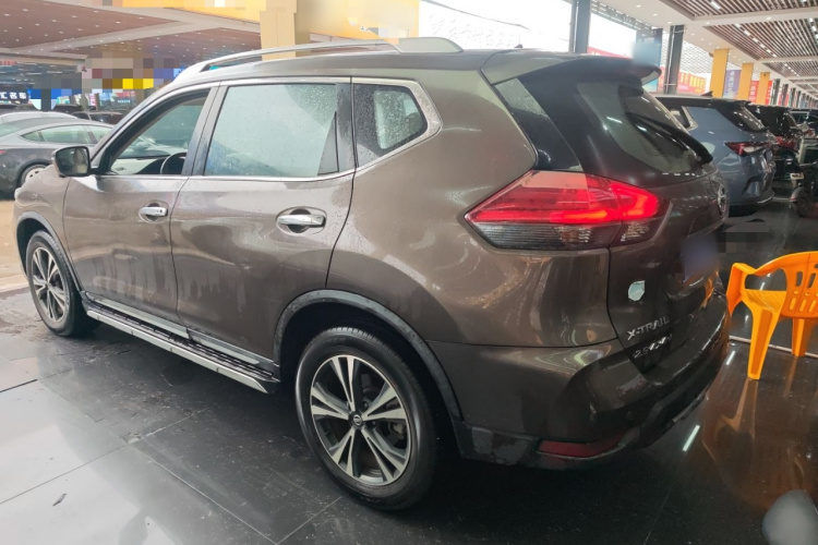 日产 奇骏 2021款 2.5L CVT 4WD XL ITS豪华纪念版车身外观4