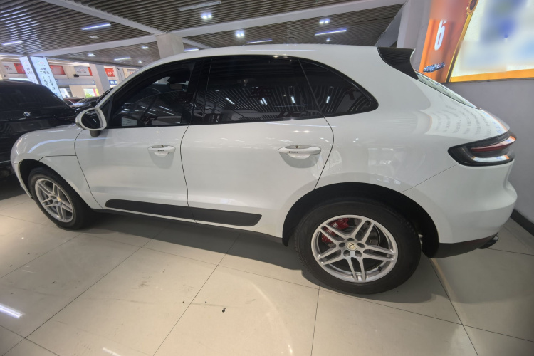 保时捷 2018款 Macan 2.0T车身外观4
