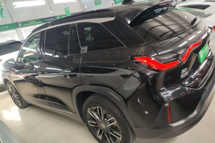 蔚来ES6 2022款 75kWh 运动版车身外观6003