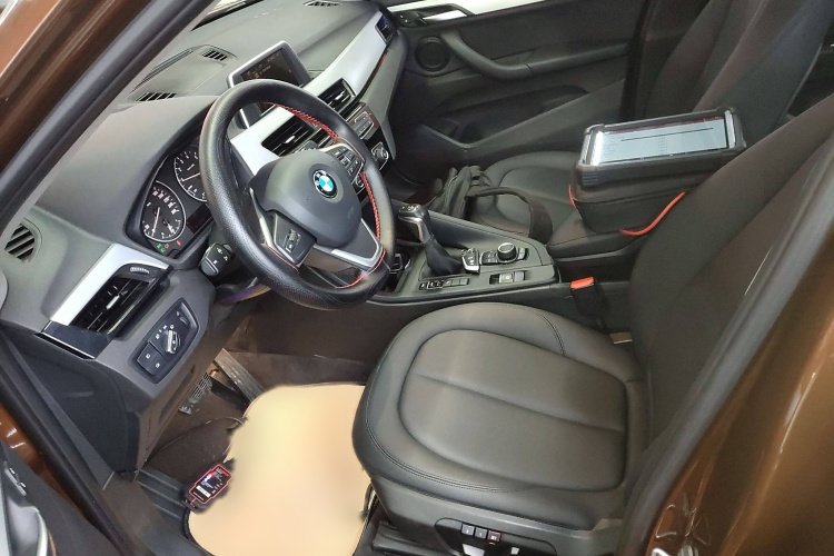 宝马X1 2016款 sDrive18Li 尊享型局部细节19