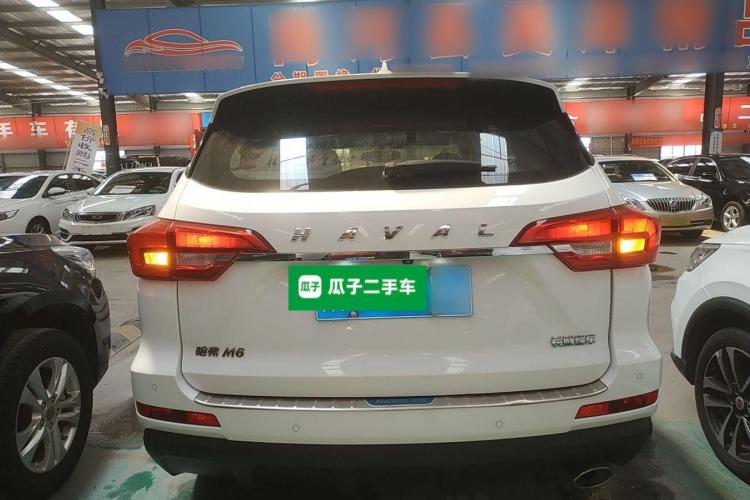 哈弗M6 2018款 改款 1.5T DCT两驱精英型车身外观6