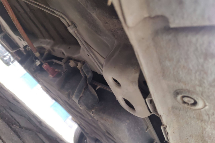 五菱汽车 宏光MINIEV 2021款 马卡龙夹心款 170km 三元锂局部细节9004