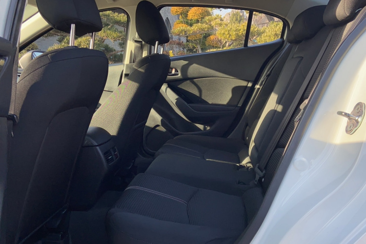 马自达3 昂克赛拉 2017款 三厢 1.5L 自动豪华型 国V中控内饰7001