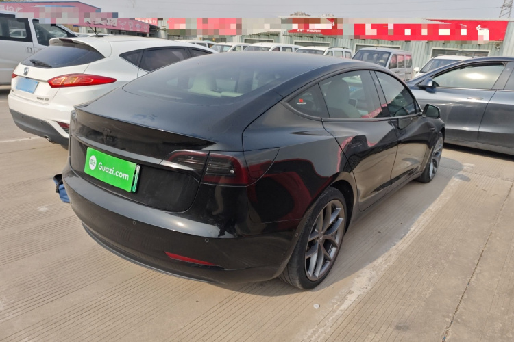 特斯拉 Model 3 2020款 Performance高性能全轮驱动版车身外观7
