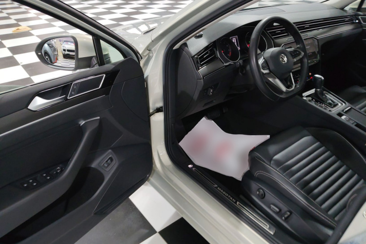 大众 迈腾 2020款 330TSI DSG 领先型中控内饰20