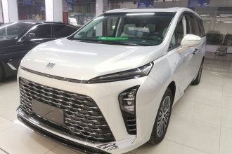 别克GL8新能源 2024款  陆尊 奢享版 7座