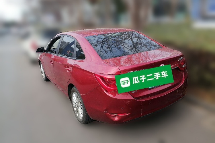 别克 英朗 2015款 18T 双离合豪华型车身外观5