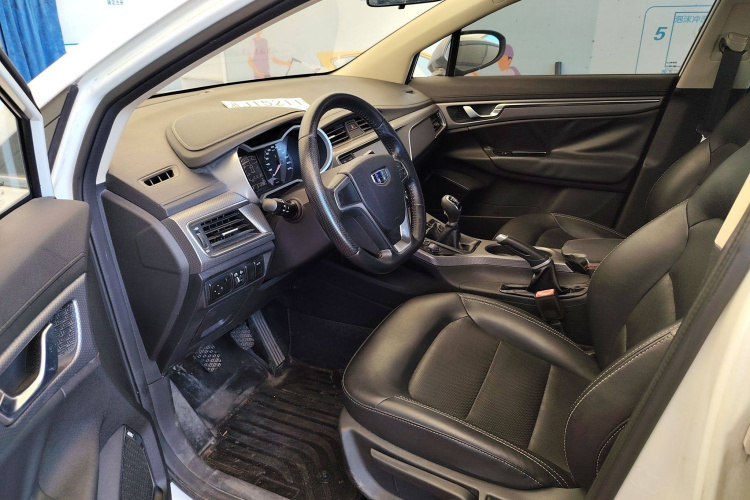 吉利汽车 帝豪GS 2016款 优雅版 1.8L 手动领尚型中控内饰7003