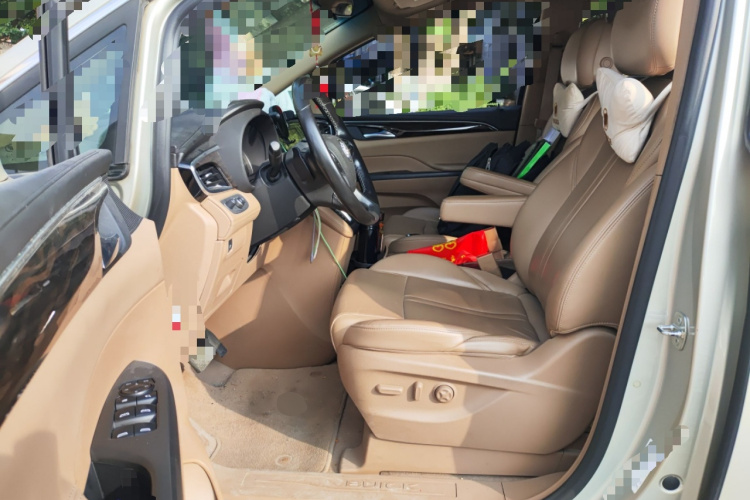 别克GL8 2017款 ES 28T 尊享型 国V中控内饰19