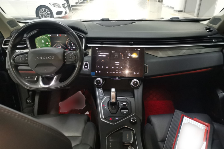 领克01 2021款 2.0TD 两驱型Pro中控内饰7002