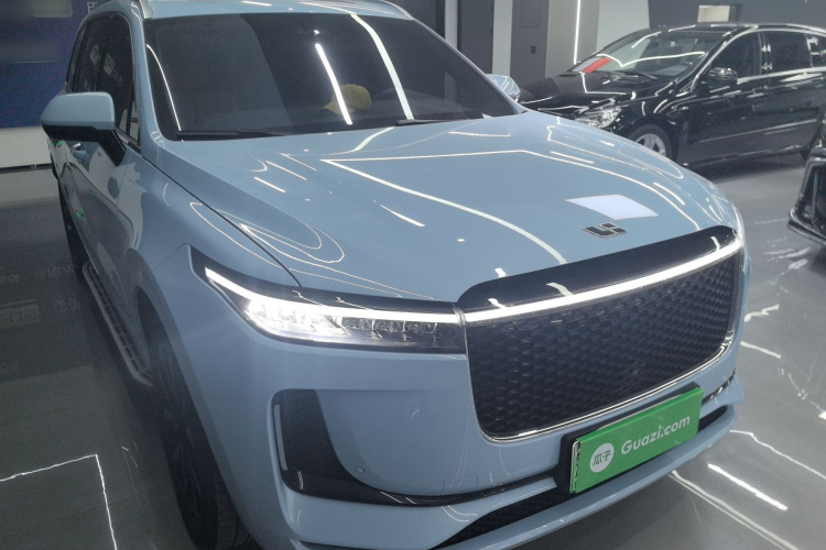 理想汽车 理想ONE 2021款 增程6座版车身外观3