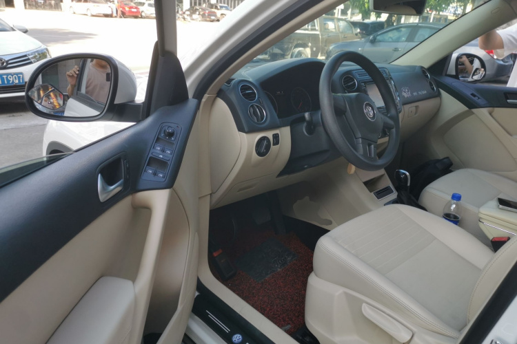 大众 途观 2015款 1.8TSI 自动两驱风尚版中控内饰20