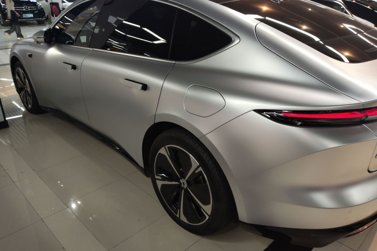 蔚来ET5 2025款 75kWh车身外观4