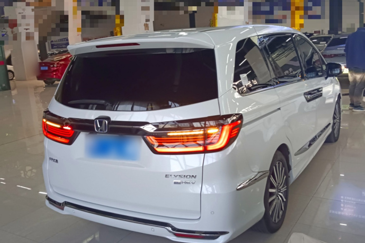 本田 艾力绅 2022款 2.0L e:HEV 经典版车身外观7