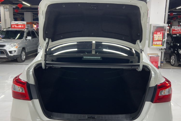 日产 轩逸 2024款 经典 1.6XE CVT舒适版局部细节23