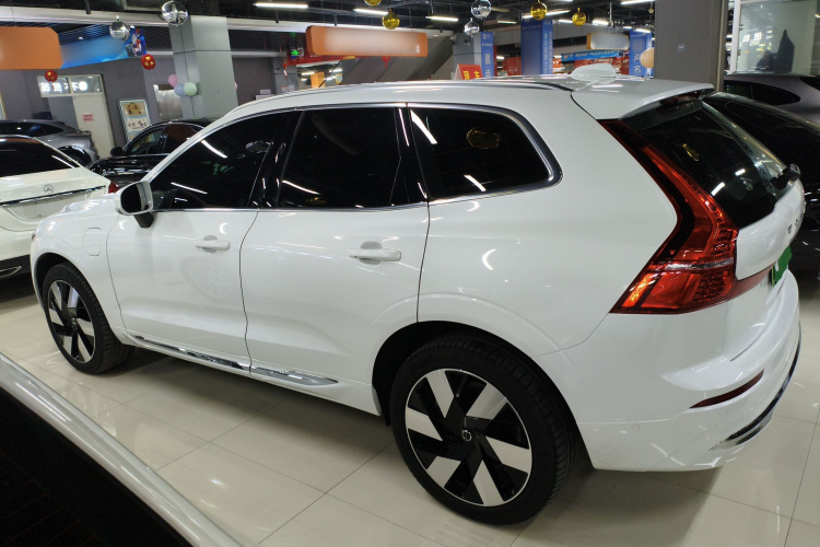 沃尔沃XC60新能源 2025款 插电式混动 长续航四驱智远豪华版车身外观6003