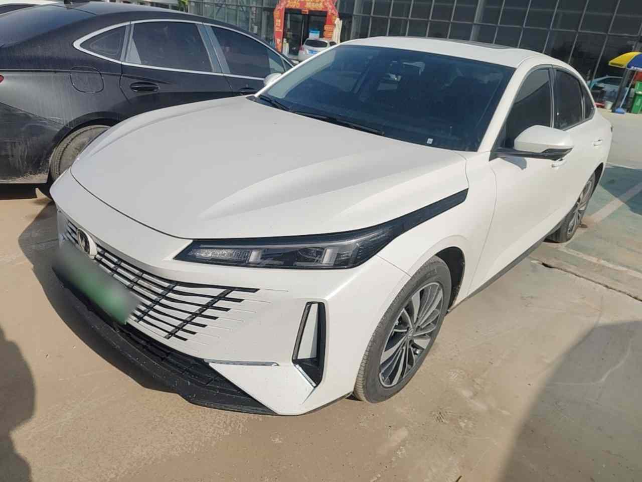 长安 逸动PHEV 2025款 智慧新蓝鲸 145KM 战舰版(2)