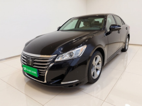 丰田 皇冠 2015款 2.0T 时尚版