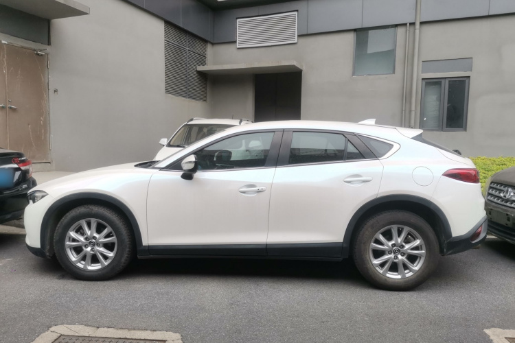 马自达CX-4 2018款 2.0L 自动两驱蓝天探索版 国V车身外观4