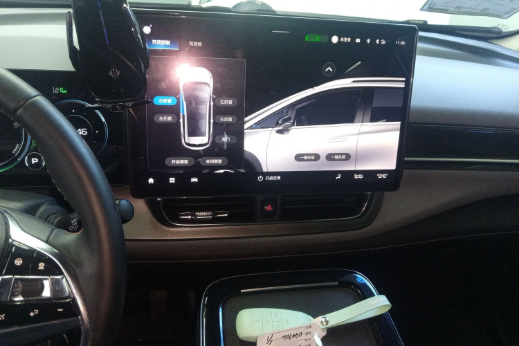 埃安 AION V 2021款 Plus 80 智享科技版 三元锂局部细节16