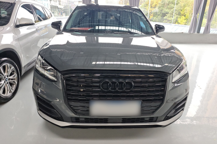 奥迪Q2L 2020款 35 TFSI 进取动感型车身外观2