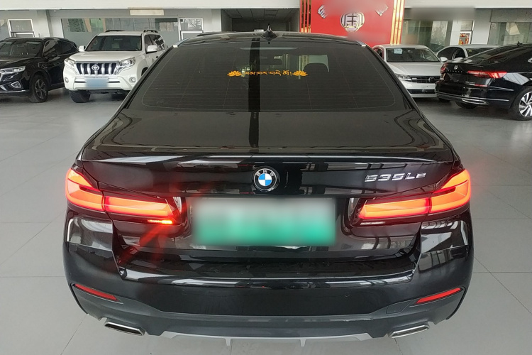 宝马5系新能源 2021款 535Le 先锋版M运动套装车身外观6