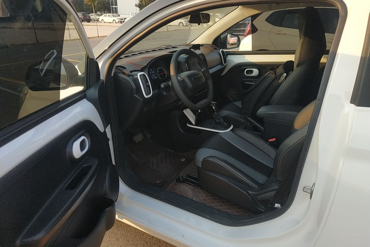 荣威 科莱威CLEVER 2022款 311km元气啵啵版中控内饰20