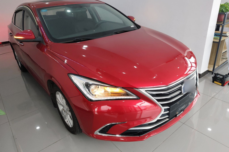 长安 逸动 2019款 高能版 1.6L GDI 自动先锋型 国VI车身外观3