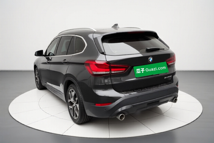 宝马X1 2022款 sDrive25Li 领先型车身外观5